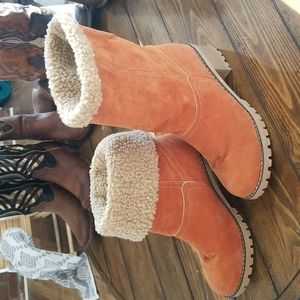 Ankle/mid-calf boots, sz 8.5, orange/tan